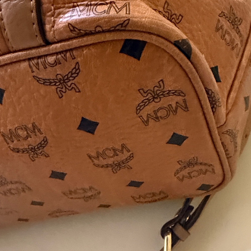 Authentic MCM Cognac MCM Crossbody Women’s designer handbag - Picture 6 of 13
